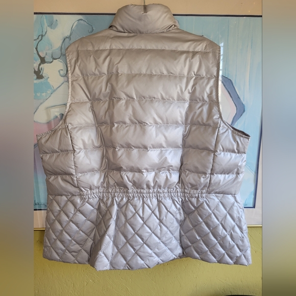 Talbots Womens Quilted Down Puffer  Vest Size 3X silver - Picture 3 of 6